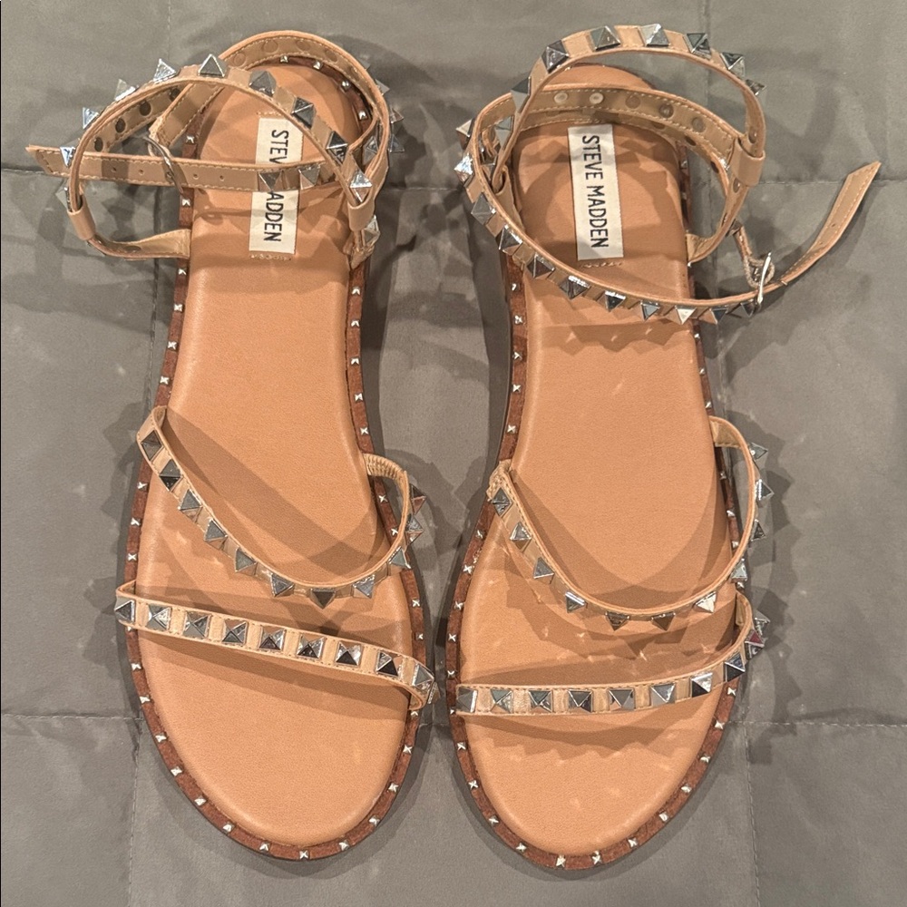 Steve Madden Beige and Silver Studded Sandals